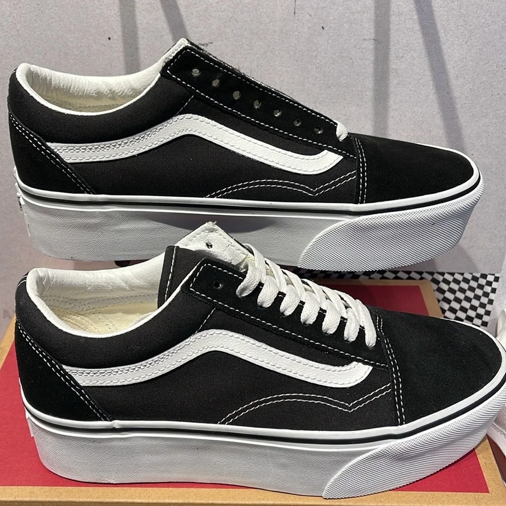 Vans Men’s Old Skool Stackform Suede/Canvas Black/True Wht
VN0A7Q5M6BT Platforms - Picture 3 of 16